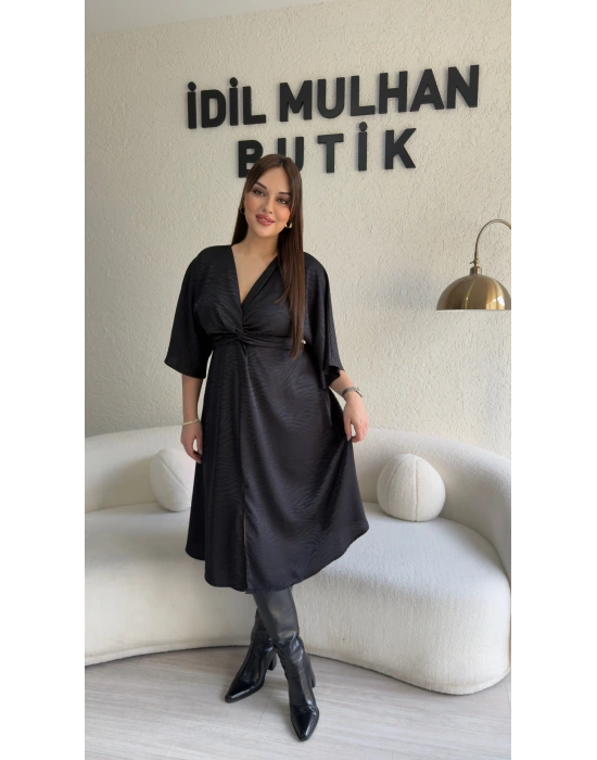 Siyah Yarasa Kol Saten Elbise