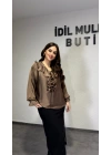 Kahverengi Volanlı Premium Bluz
