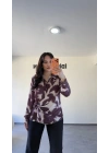 Bordo Bağlama Detaylı Batik Desenli Bluz