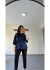Lacivert Bağcıklı Üçgen Jakar Bluz