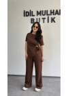 Kahverengi Aksesuar Detaylı İkili Takım