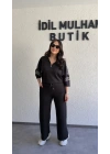 Siyah Zımba Detaylı Fermuarlı Polo Yaka Takım