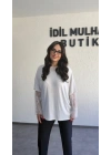 Beyaz Kolları Dantel Detaylı Tişört