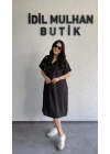 Siyah İşlemeli Düğme Detaylı Salaş Elbise