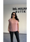 Pudra Pembe V Yaka Çilek Kumaş Bluz