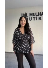 Siyah Beyaz Puantiyeli Yan Bağcıklı Kruvaze Bluz