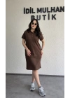 Kahverengi Yakası Düğme Detaylı Lacoste Elbise