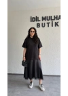 Siyah Eteği Saten Dantel Detaylı Elbise