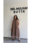 Kahverengi Dantel Detaylı Boyundan Bağlamalı Elbise