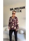 Kahverengi Bağlama Detaylı Batik Desenli Bluz