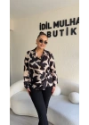 Siyah Bağlama Detaylı Batik Desenli Bluz
