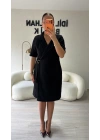Siyah Kruvaze Yaka Sim Dokulu Kuşaklı Elbise