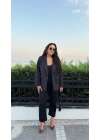 Siyah Omuzları Vatkalı Blazer Ceket