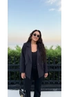 Siyah Omuzları Vatkalı Blazer Ceket