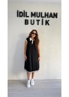 Siyah Polo Yaka Beyaz Şeritli Kolsuz Elbise
