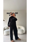Siyah Yaka Düğmeli Çizgili Takım
