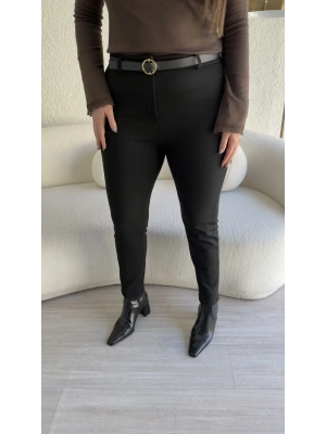 Siyah Kemerli Çelik İnterlok Dar Paça Pantolon