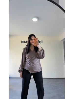 Kahverengi Yan Bağlamalı Nispet Kumaş Bluz