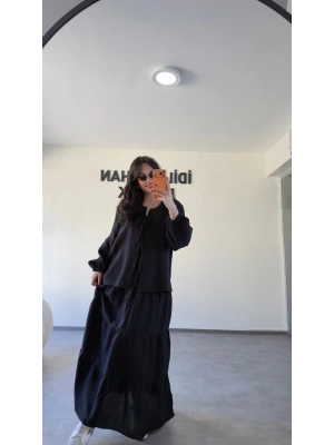 Siyah Bağcıklı Bluz Ve Katlı Etek Takım