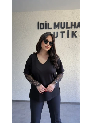 Siyah V Yaka Kolları Dantel Detaylı Tişört
