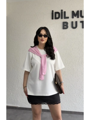 Pembe Şal Bağlama Detaylı Beyaz Oysh Tişört
