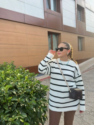 Beyaz Çizgili Kazak