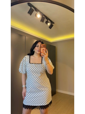 Beyaz Kare Yaka Balon Kol Puantiyeli Elbise