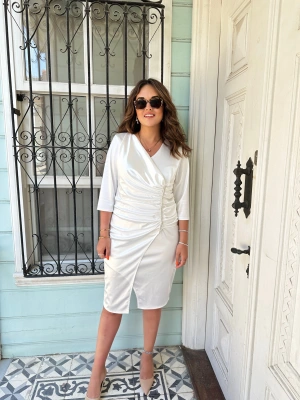 Beyaz Saten Büyük Beden Elbise