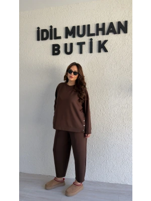 Kahverengi Oysh Kumaş Yanı Çıtçıtlı Takım