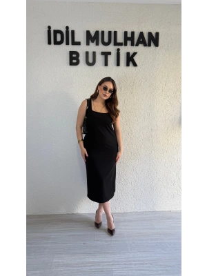 Siyah Kare Yaka Krep Elbise