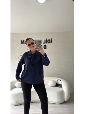 Lacivert Çıkarılabilir Fularlı Gömlek