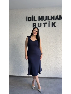 Lacivert Kalp Yaka Klasik Midi Elbise