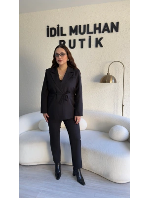 Siyah Bağlama Detaylı Kruvaze Blazer Takım