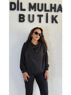 Siyah Degaje Yaka Gold Düğmeli Bluz