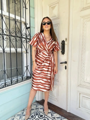 Tarçın Zebra Desenli Büyük Beden Elbise