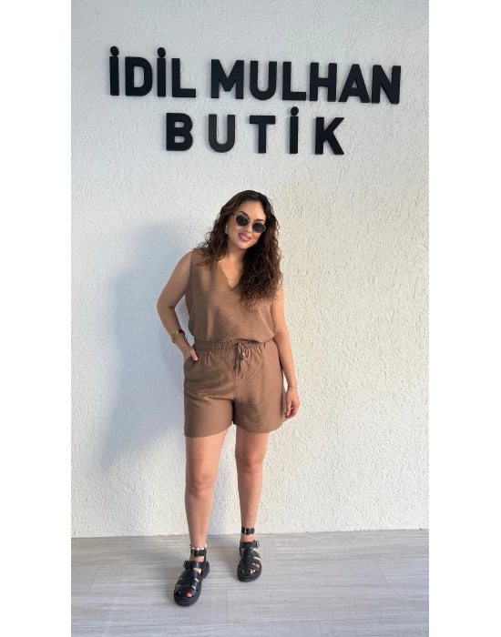 Kahverengi Keten Şortlu Takım