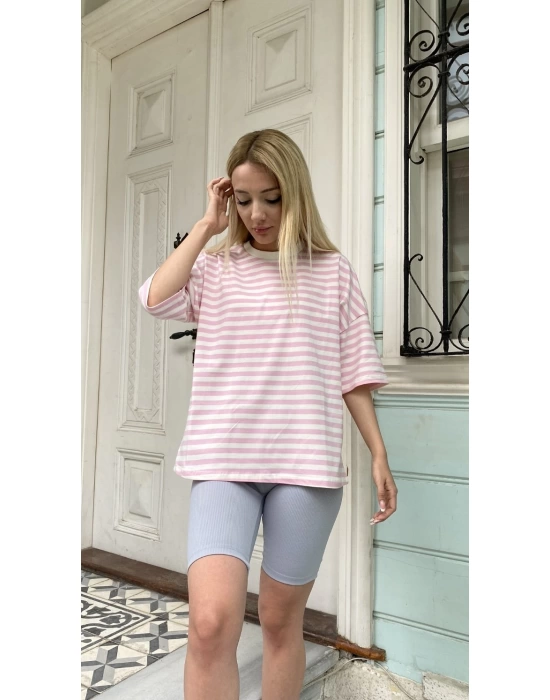 Pembe Çizgili Oversize T-Shirt