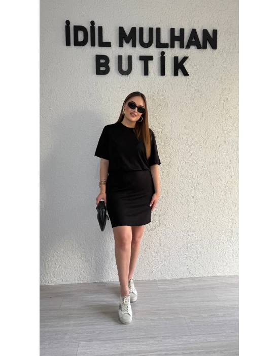 Siyah Belden Gizli Elbise