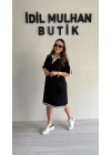 Siyah Polo Yaka Beyaz Şeritli Elbise
