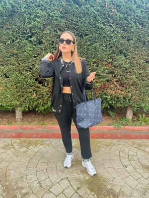 Beyaz Siyah Şeritli Büyük Beden Takım