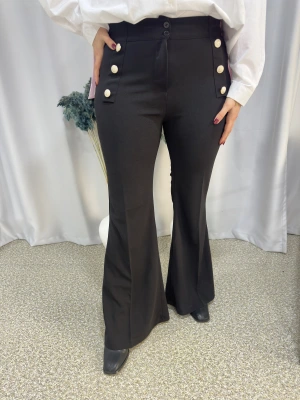 Gold Düğme Detaylı İspanyol Paça Pantolon