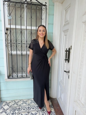Siyah Kollar Payetli Maxi Boy Elbise