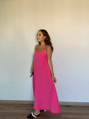 Pembe Askılı Elbise