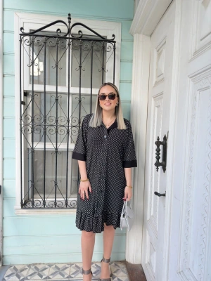 Puantiye Desenli Eteği Fırfırlı Büyük Beden Elbise