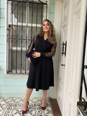 Siyah Kolları Tüllü Elbise