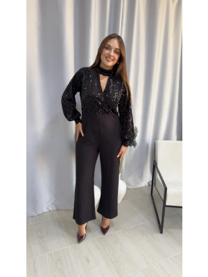Siyah Payetli Boyun Detaylı Tulum