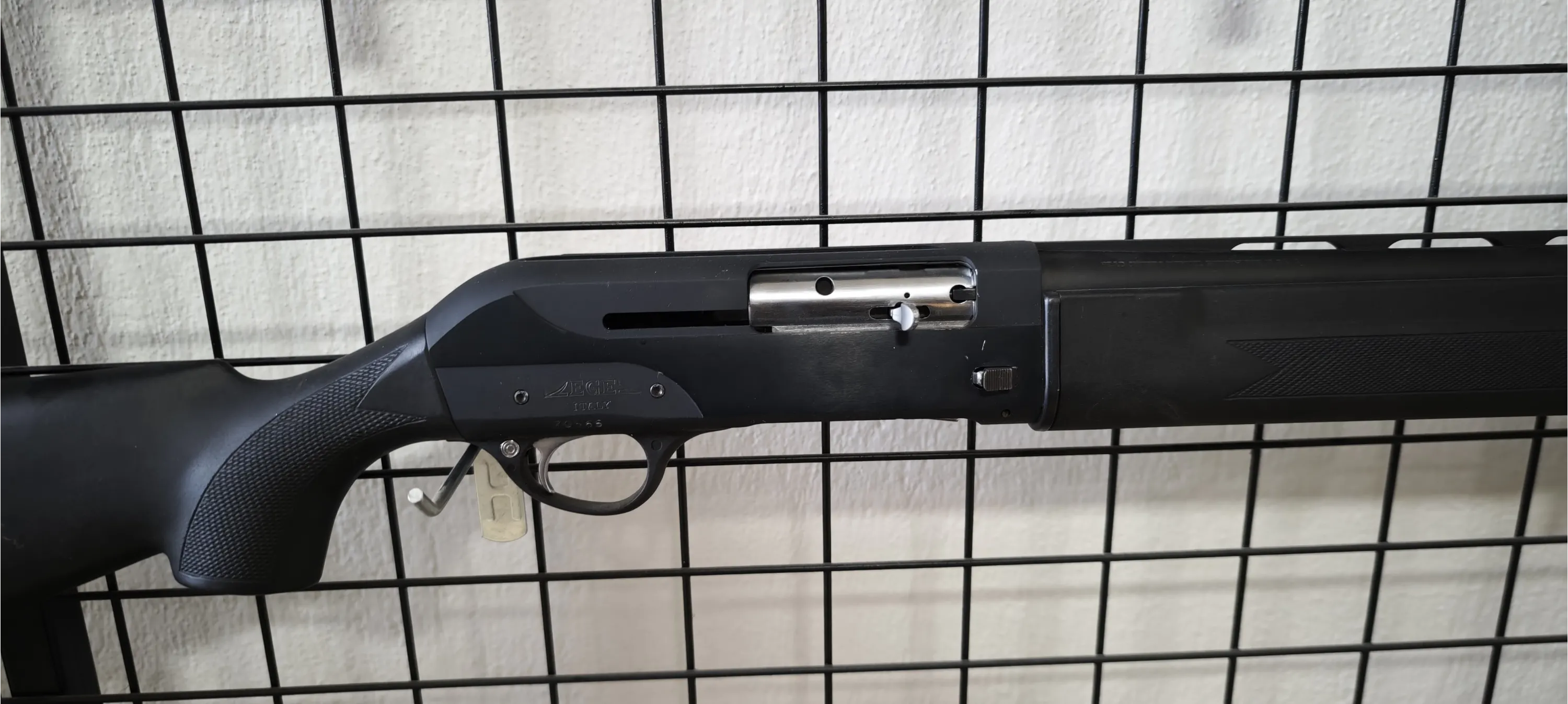 EGE İTALY 71CM 89 SÜPERMAGNUM YARI OTOMATİK AV TÜFEĞİ