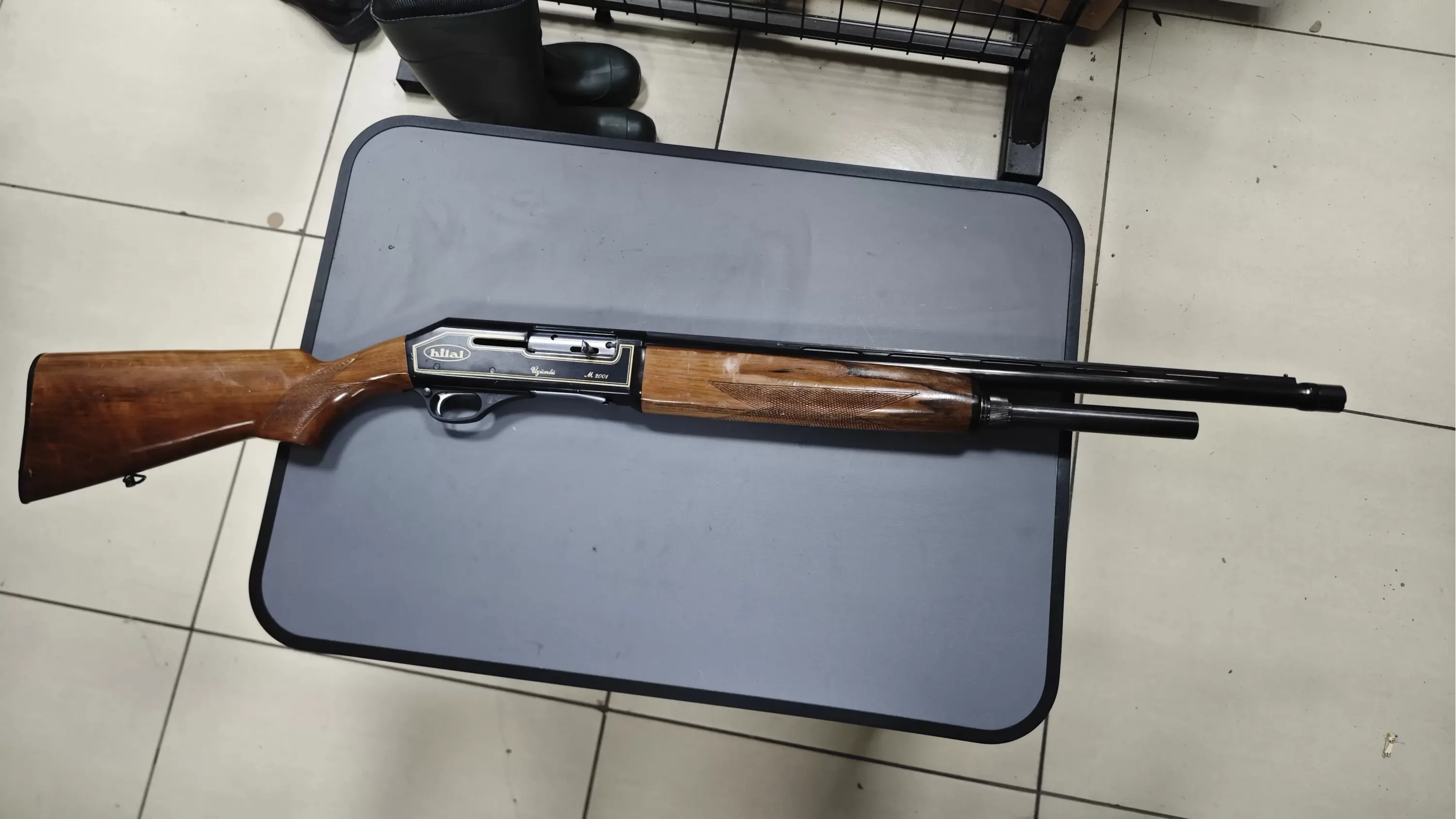 Hilal Yarı Otomatik Av Tüfeği İkinciel