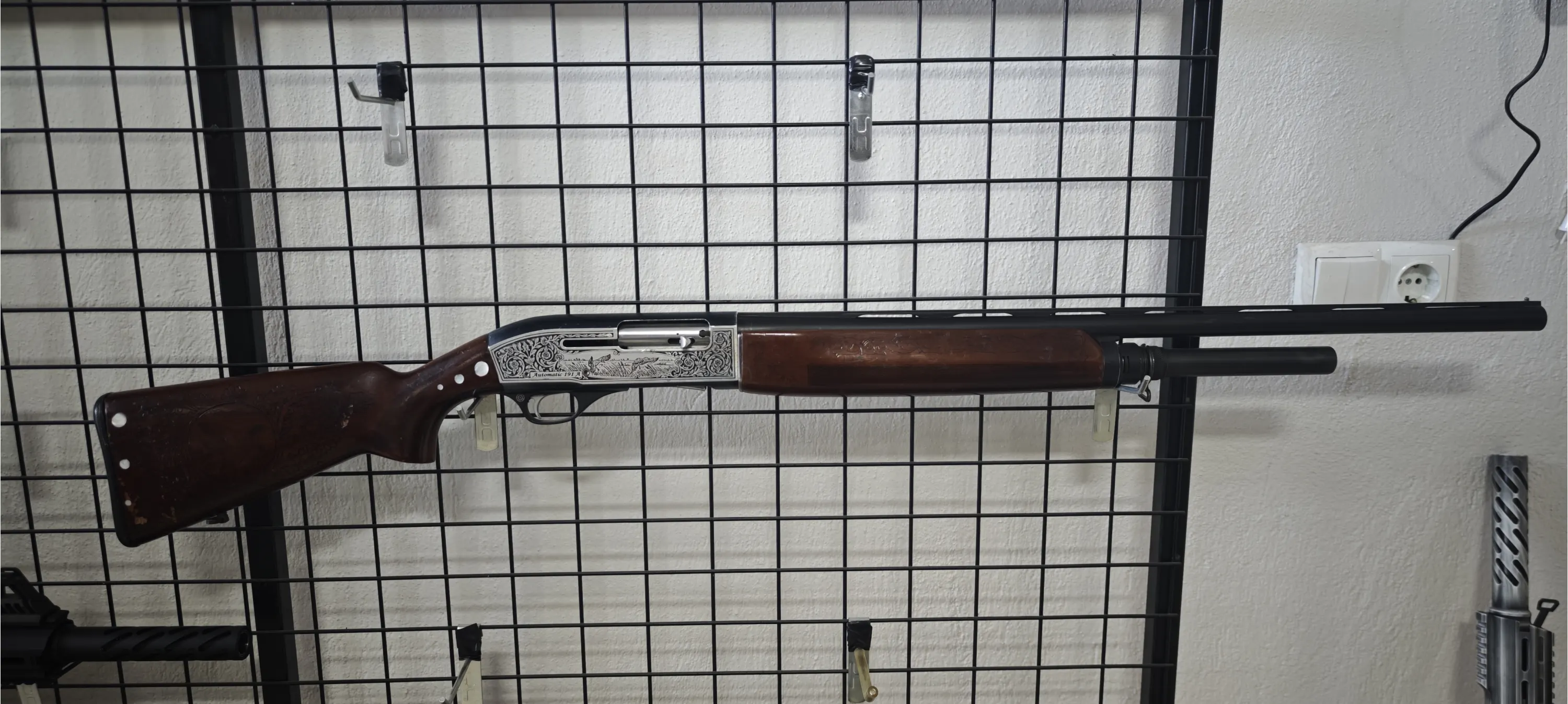 HUĞSAN 191/A 66CM YARI OTOMATİK AV TÜFEĞİ