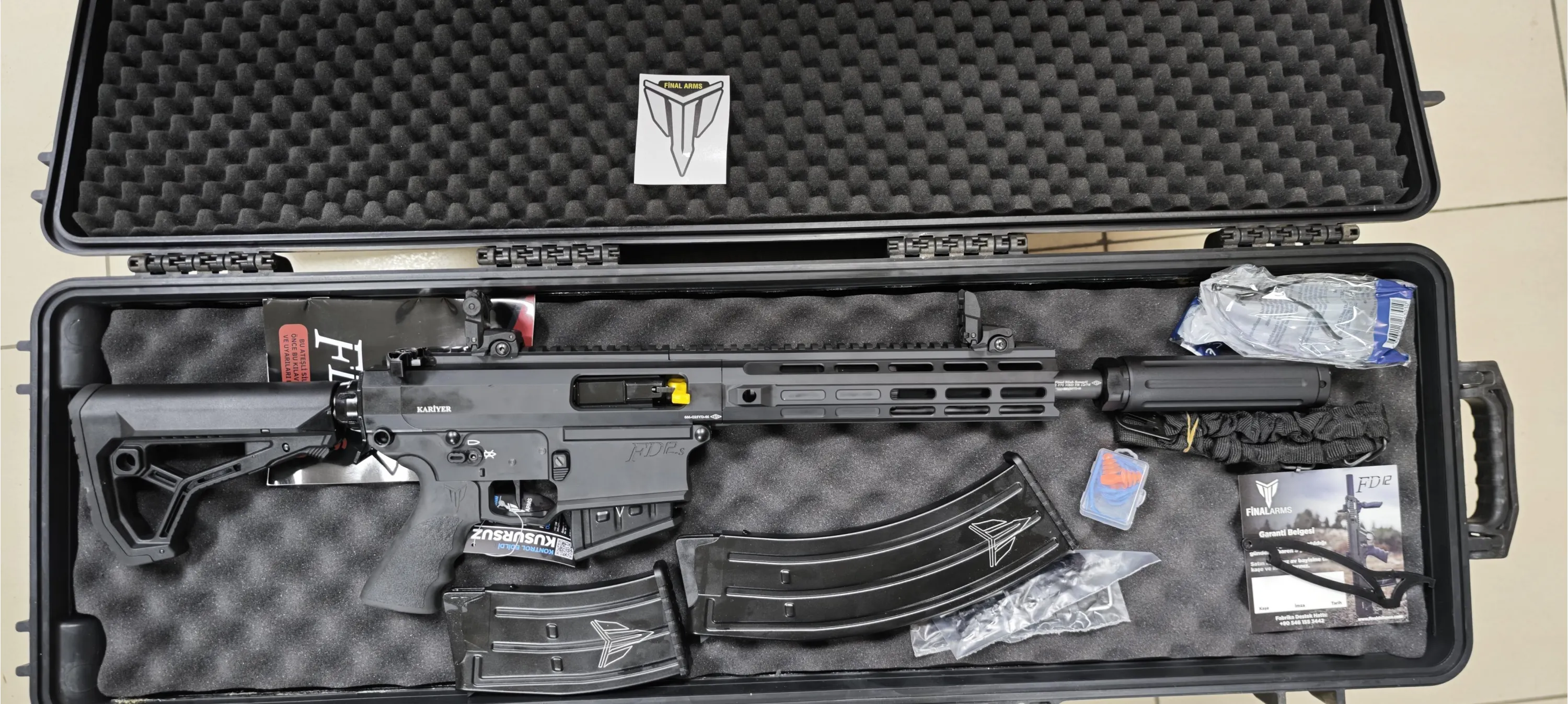 KARİYER FD-12S ŞARJÖRLÜ YARI OTOMATİK AV TÜFEĞİ SİYAH